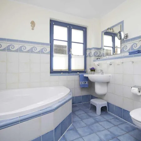 Kapitaenshaus Regulus Og Appartement